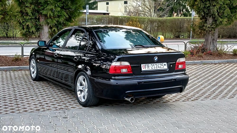 BMW Seria 5 525i - 11