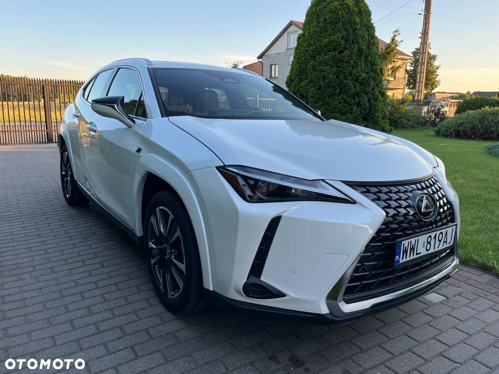 Lexus UX - 11