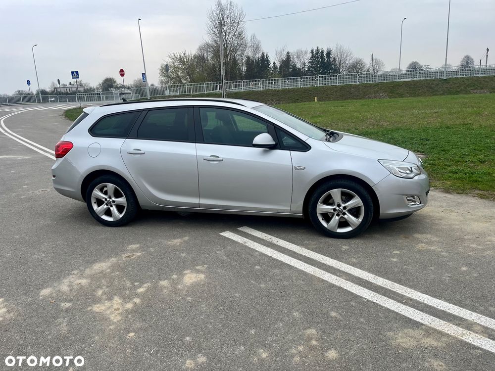 Opel Astra 1.4 Turbo Automatik 150 Jahre - 6