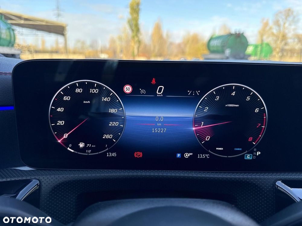 Mercedes-Benz CLA - 22