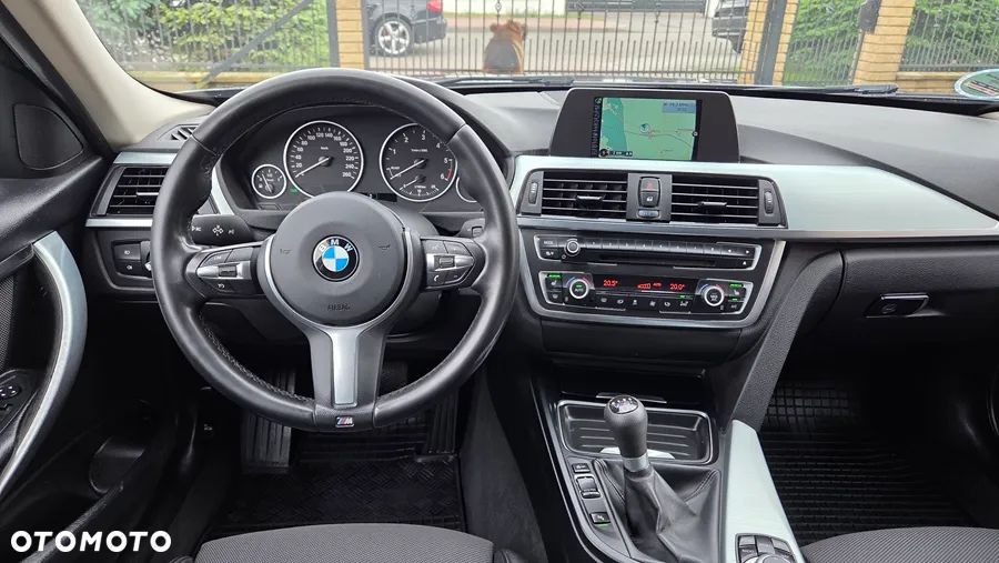 BMW Seria 3 320d Efficient Dynamics Edition Sport Line - 27