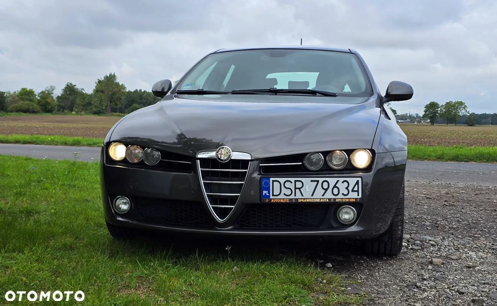 Alfa Romeo 159 2008 photo 3