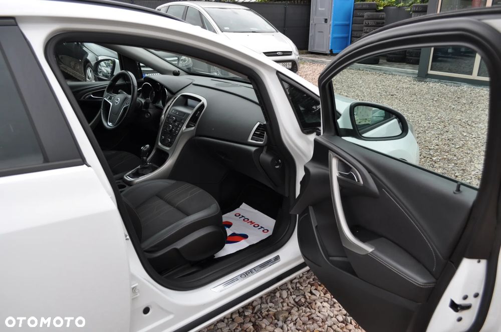 Opel Astra 1.4 Turbo Sports Tourer 150 Jahre - 15