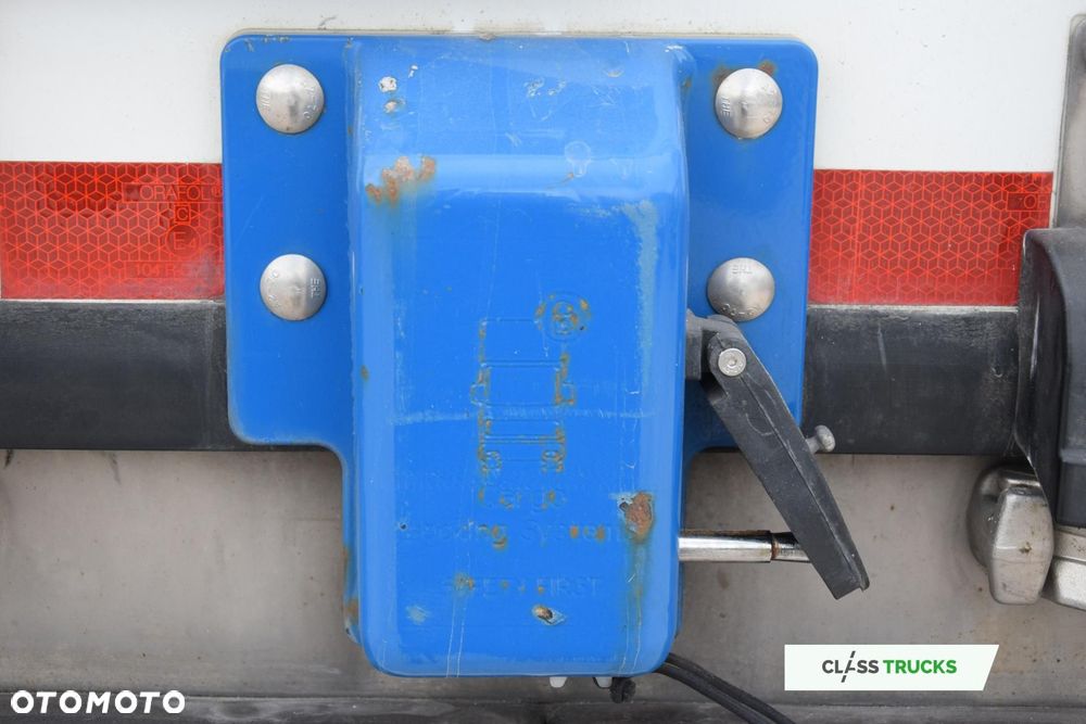 Schmitz Cargobull SKO FP 60 ThermoKing SLXi 300 - 9