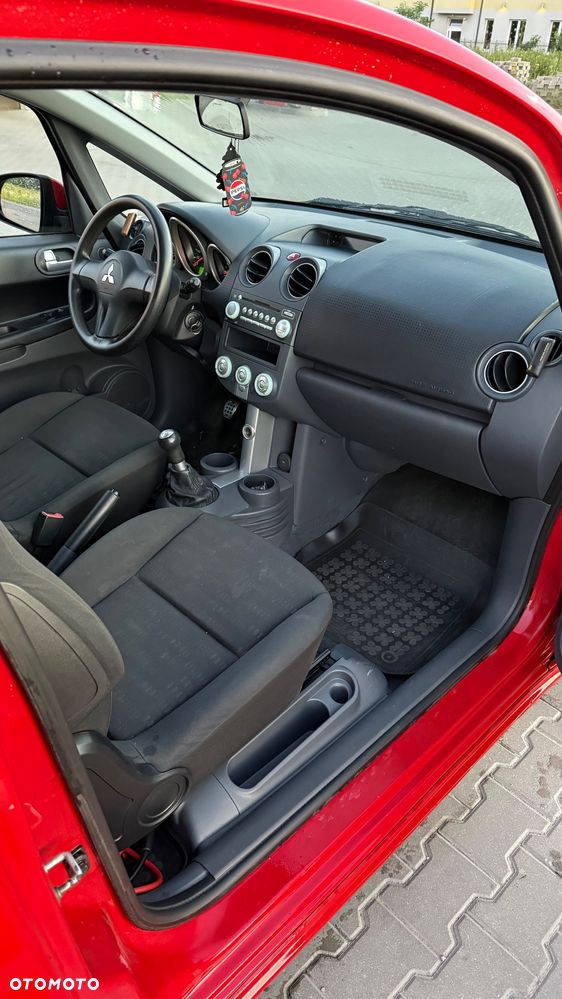 Mitsubishi Colt 1.3 Inform - 10