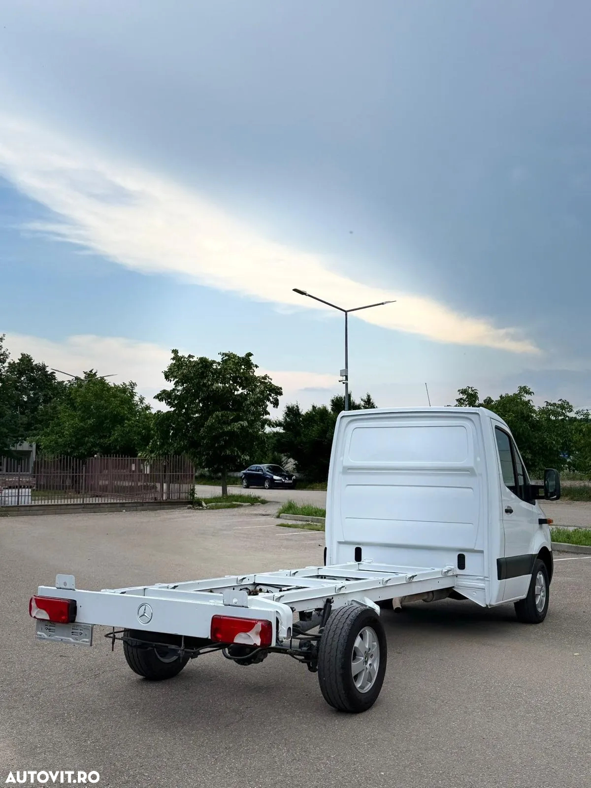 Mercedes-Benz Sprinter - 22