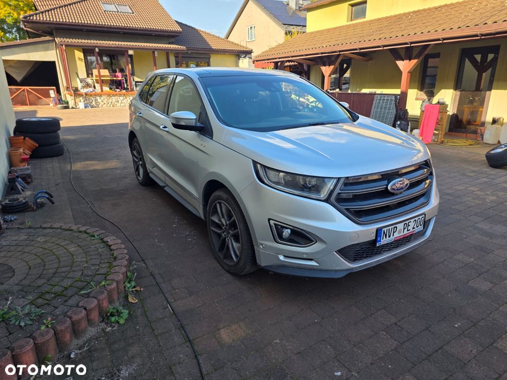 Ford Edge 2.0 TDCi Twin-Turbo 4WD Titanium - 2