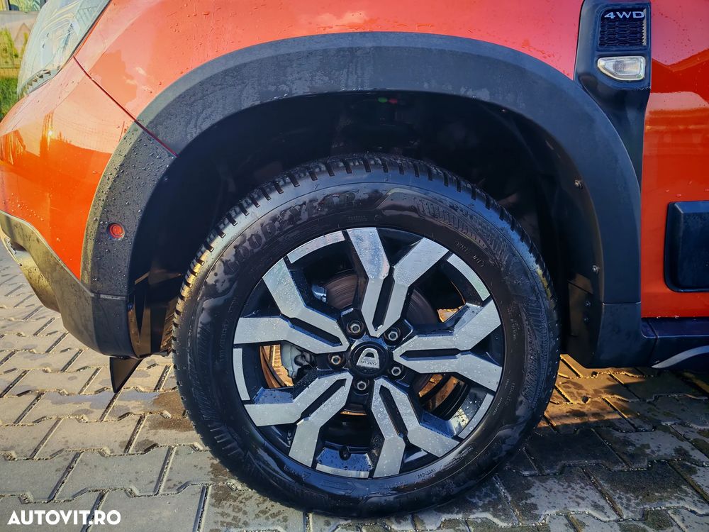 Dacia Duster 1.5 Blue dCi 4WD Prestige jante 17" - 12