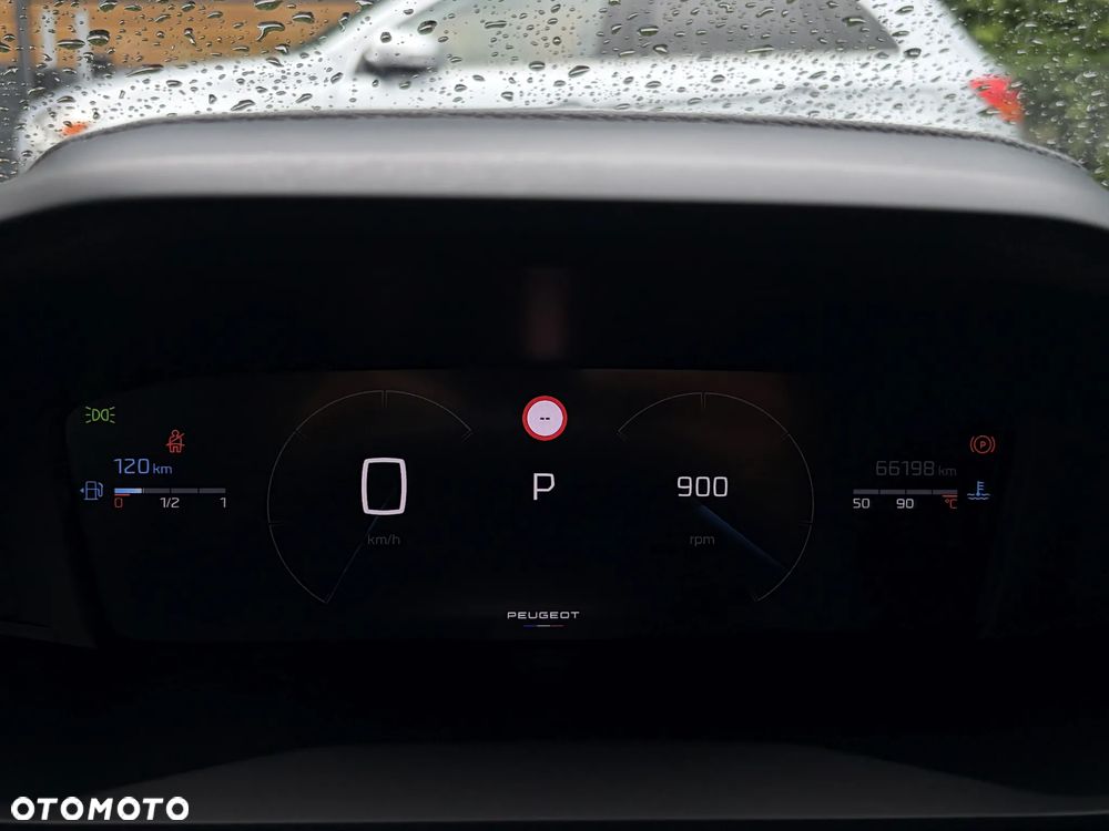 Peugeot 2008 1.2 PureTech Allure Pack S&S EAT8 - 21