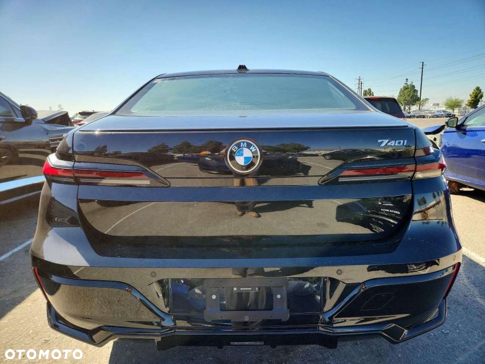 BMW Seria 7 - 4