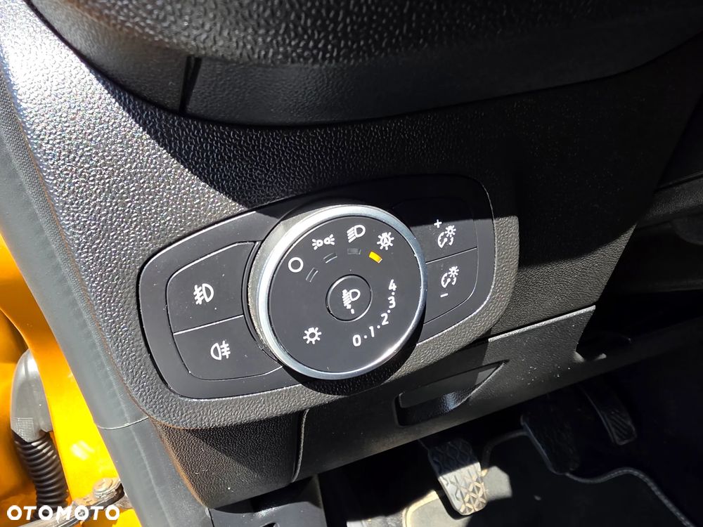 Ford Fiesta 1.0 EcoBoost Hybrid S&S ACTIVE VIGNALE - 28