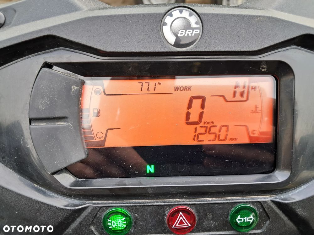 Can-Am Outlander Max - 7