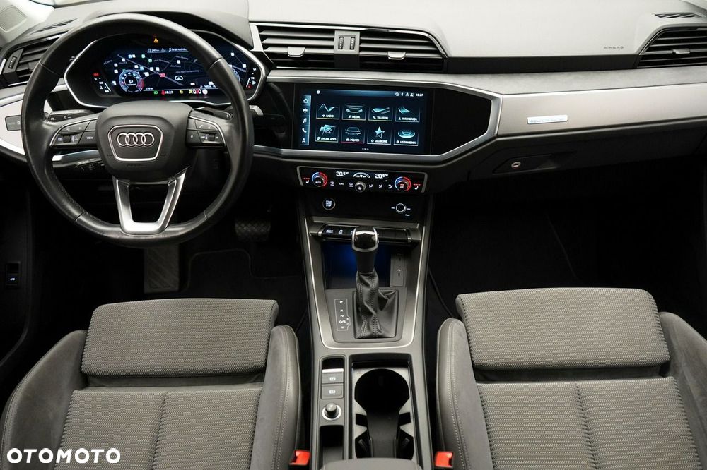 Audi Q3 Sportback - 22