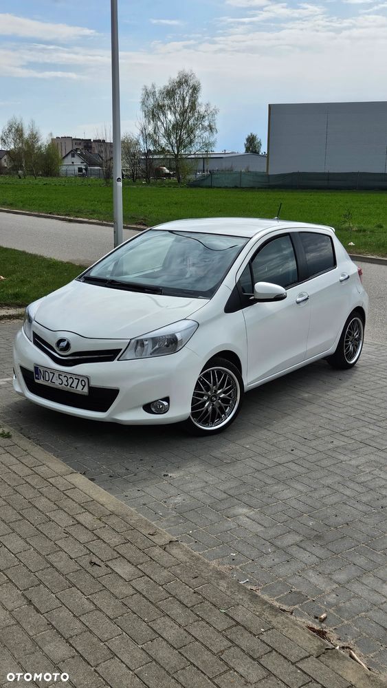 Toyota Yaris - 1