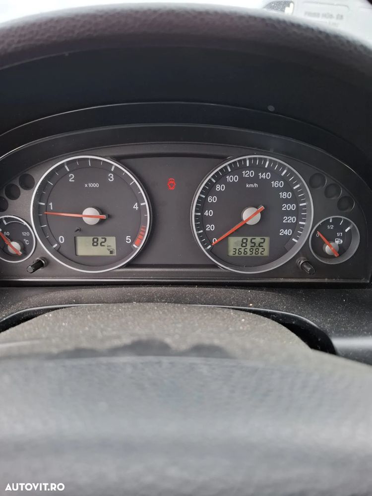 Dezmembrez Ford Mondeo mk 3 - 2