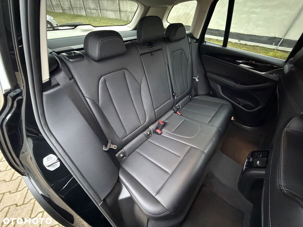 BMW X3 xDrive20d sport - 21