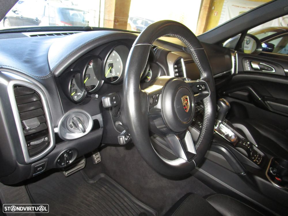 Porsche Cayenne S Tiptronic S - 15
