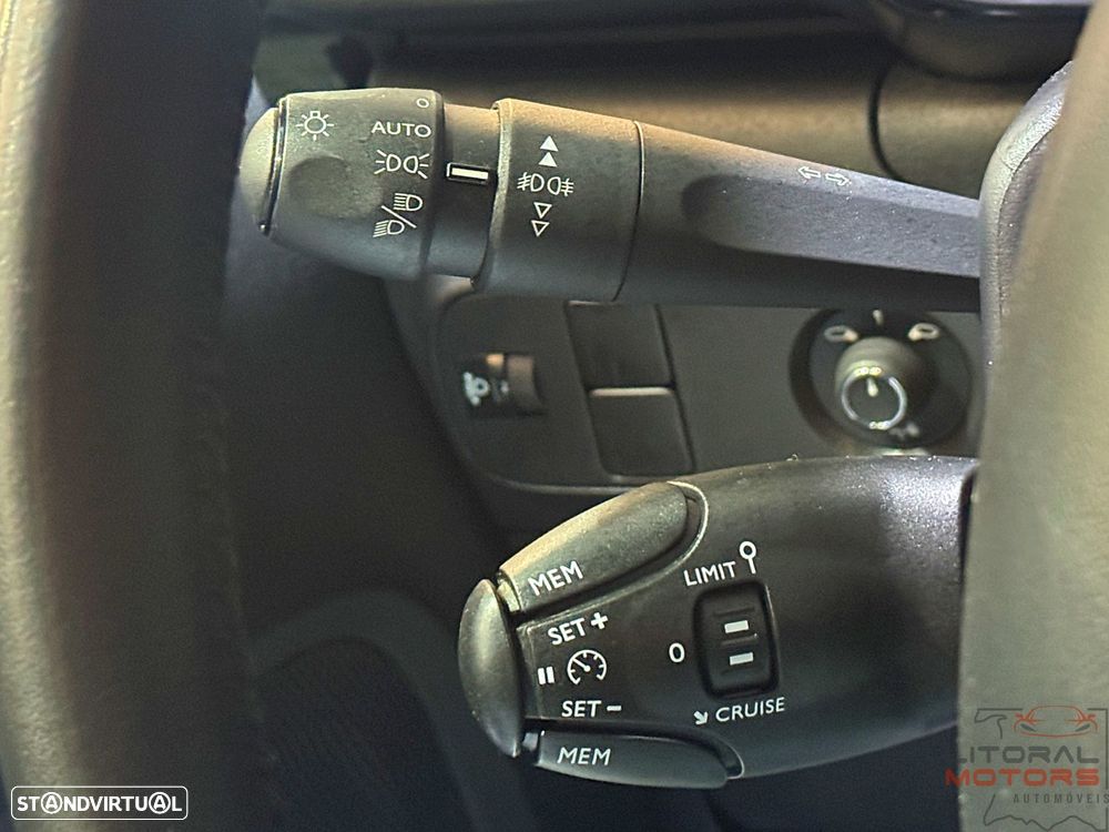 Citroën C3 1.2 PureTech Shine - 22