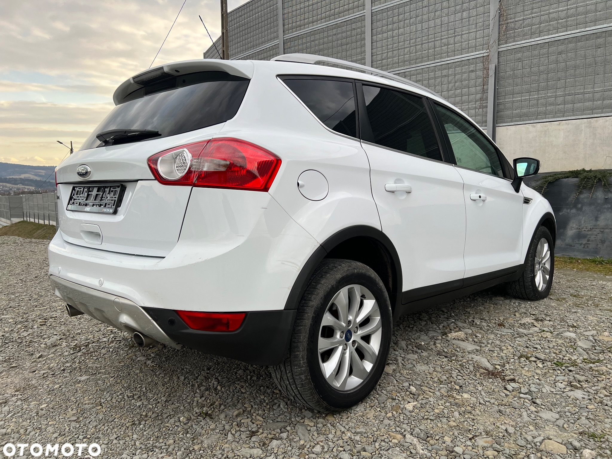 Ford Kuga 2.0 TDCi 4x4 Titanium - 16