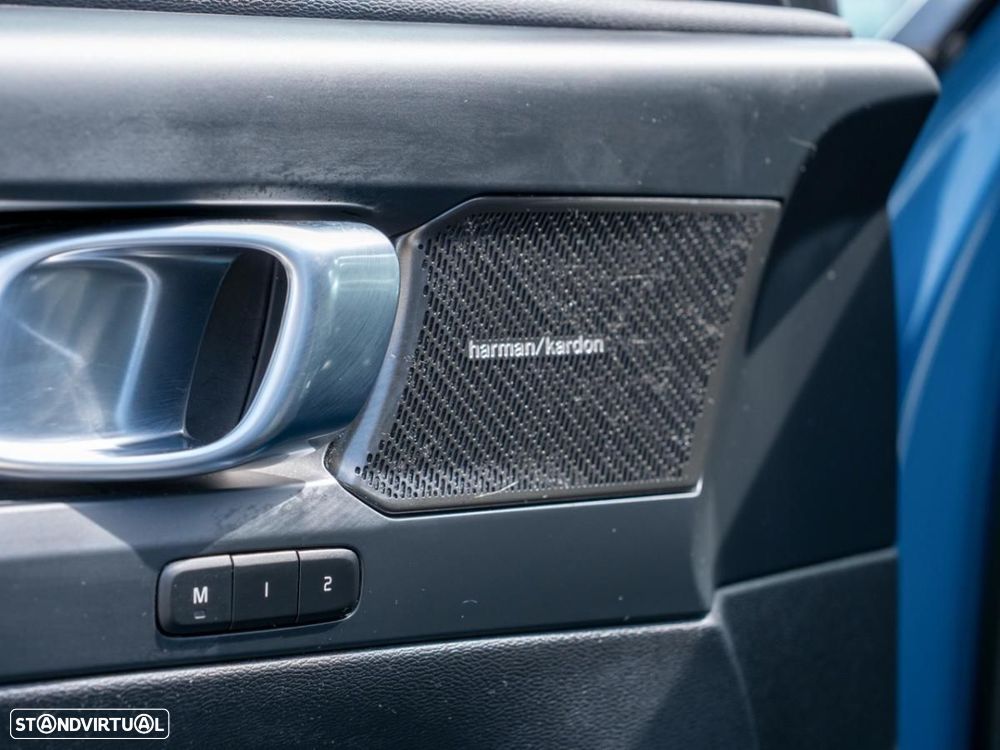 Volvo XC 40 Recharge Ultimate — fotografia 25