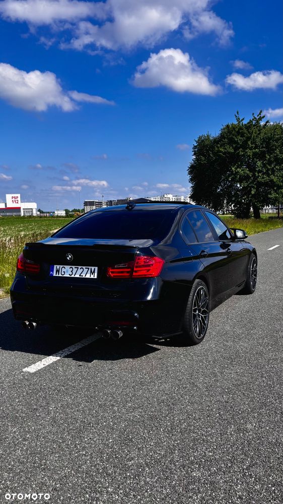 BMW Seria 3 328i - 9