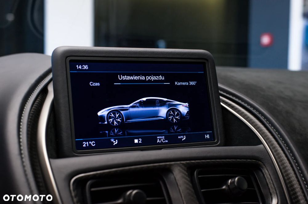 Aston Martin DBS - 24