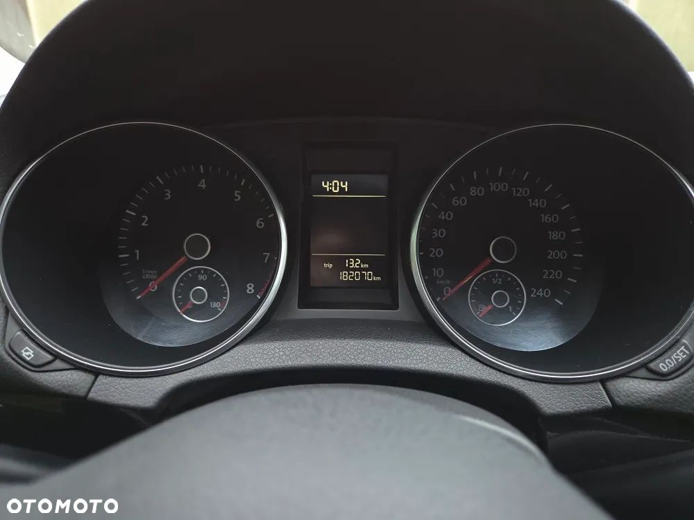 Volkswagen Golf 1.6 Comfortline - 15