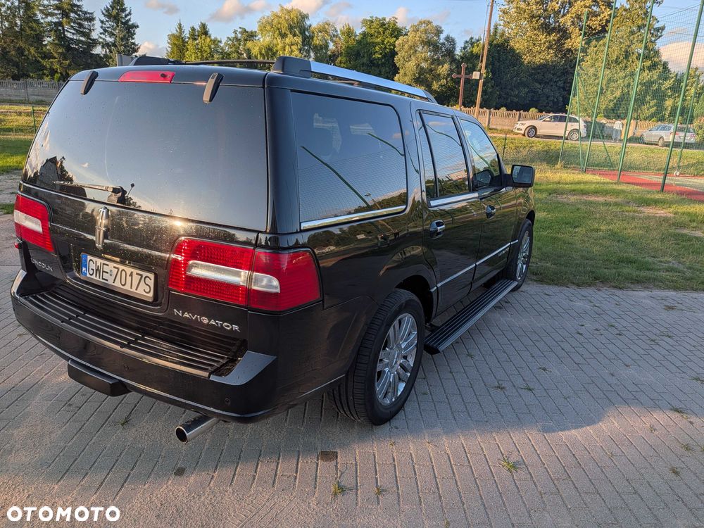 Lincoln Navigator - 4