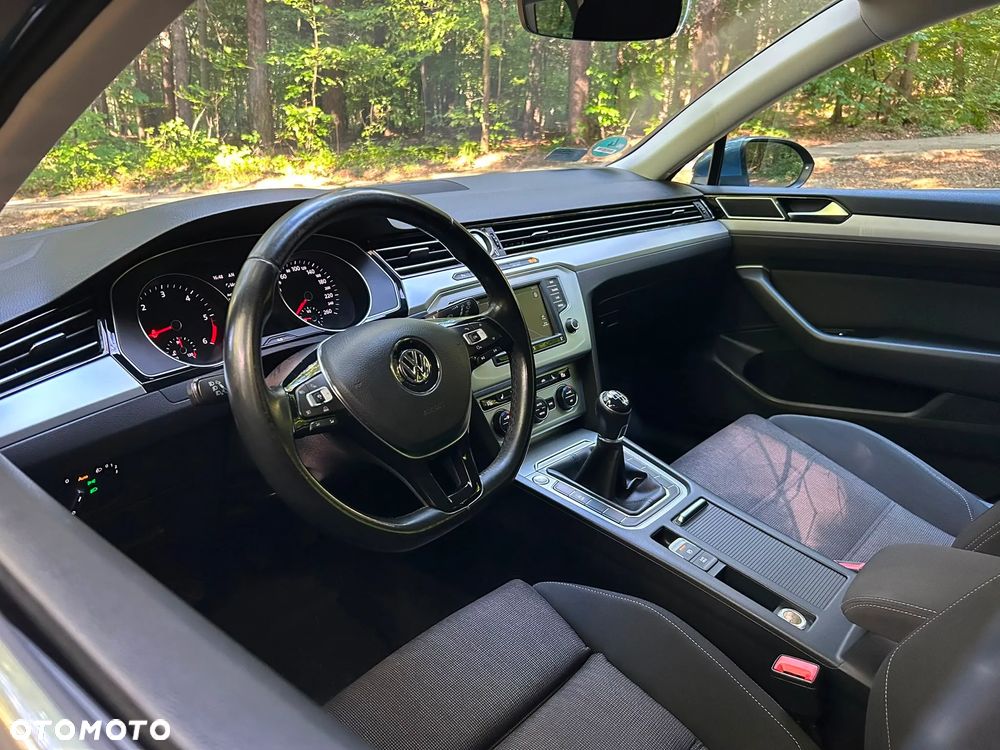 Volkswagen Passat 2.0 TDI BMT Comfortline - 14