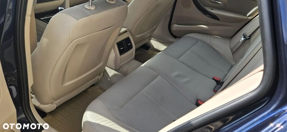 BMW Seria 3 - 12