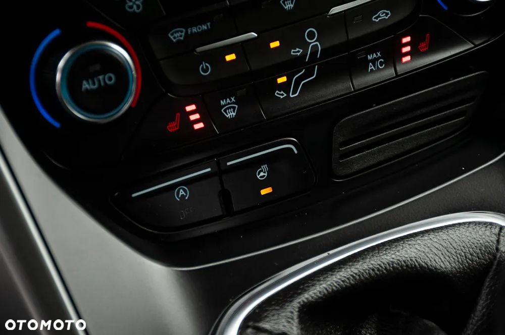 Ford Kuga 1.5 EcoBoost 2x4 Cool & Connect - 7