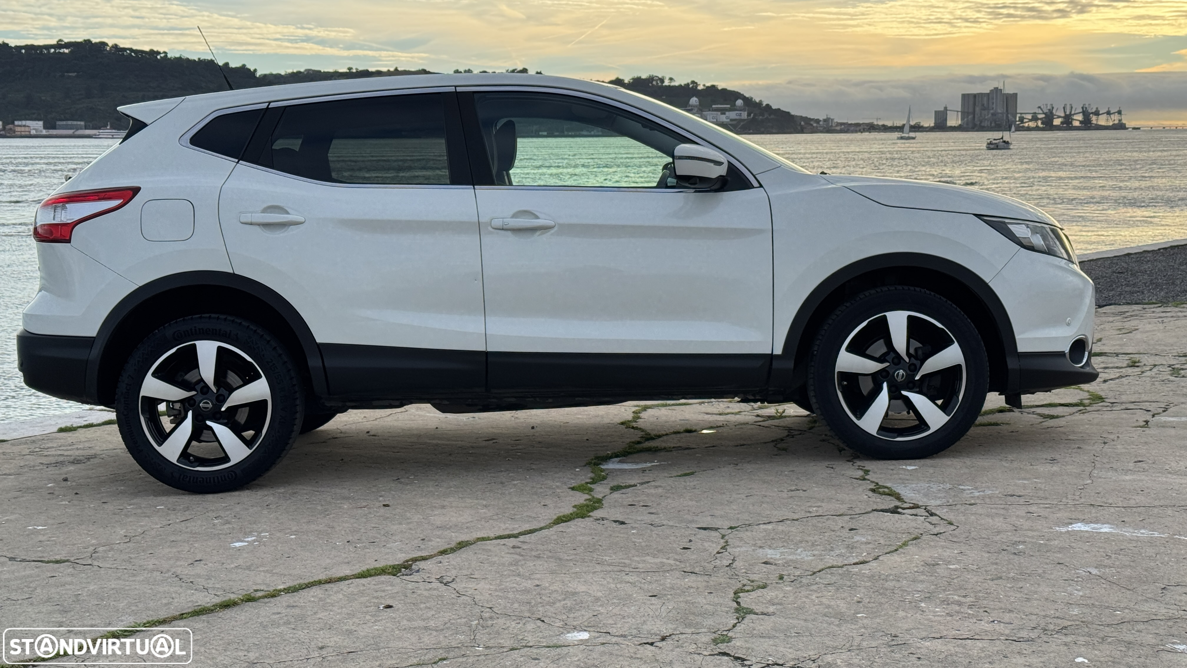 Nissan Qashqai 1.5 dCi N-Connecta 18 RS - 9