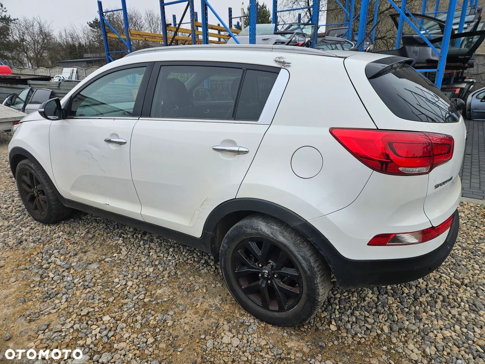Części  Kia Sportage III 1.7 CRDI HW Drzwi Zderzak Maska Klapa - 3