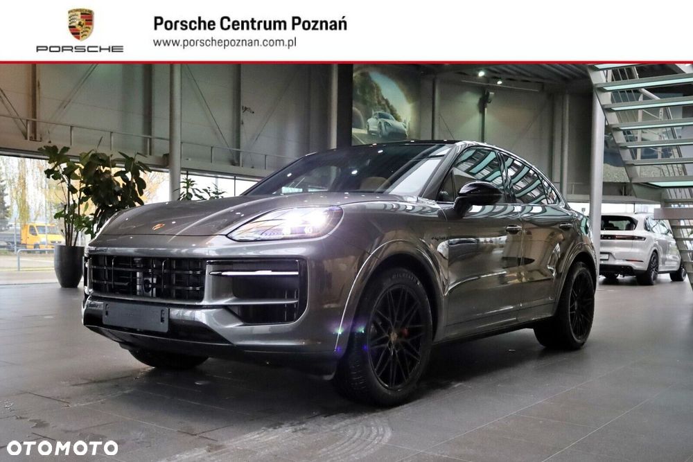 Porsche Cayenne - 1