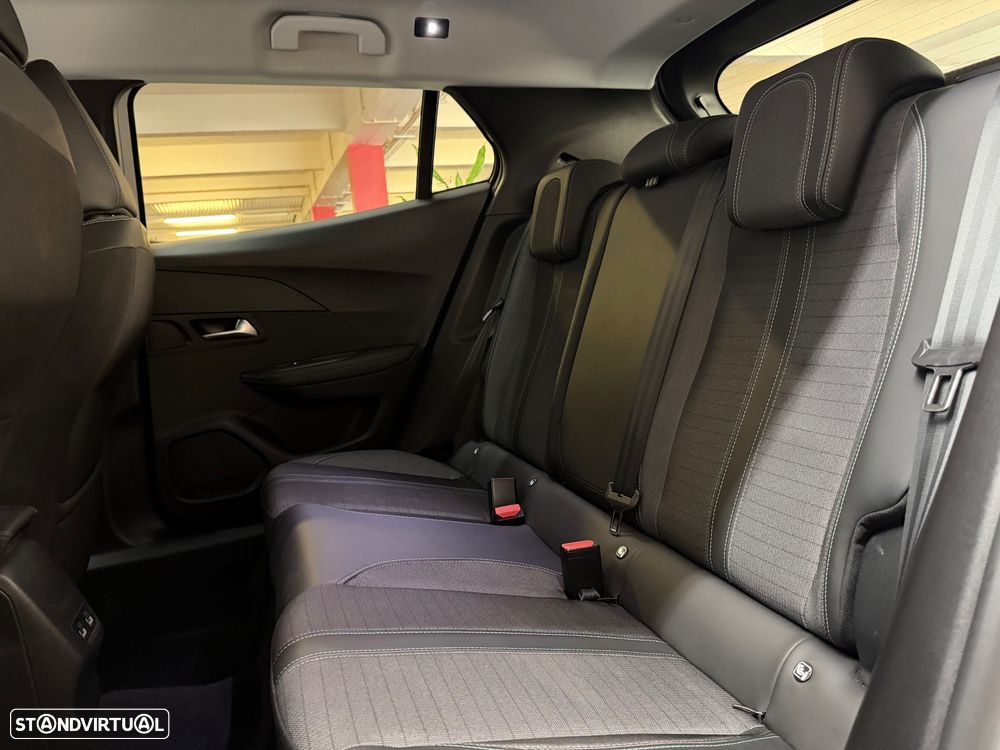 Peugeot 2008 1.5 BlueHDi Allure - 32