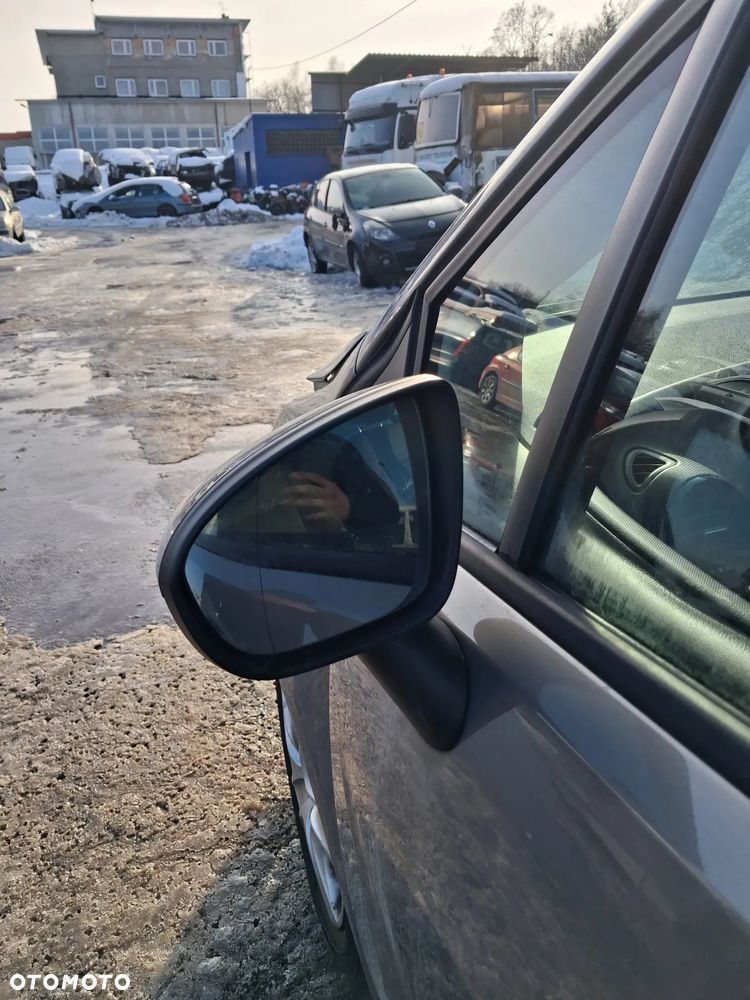 OPEL MERIVA B 2015 części - 2