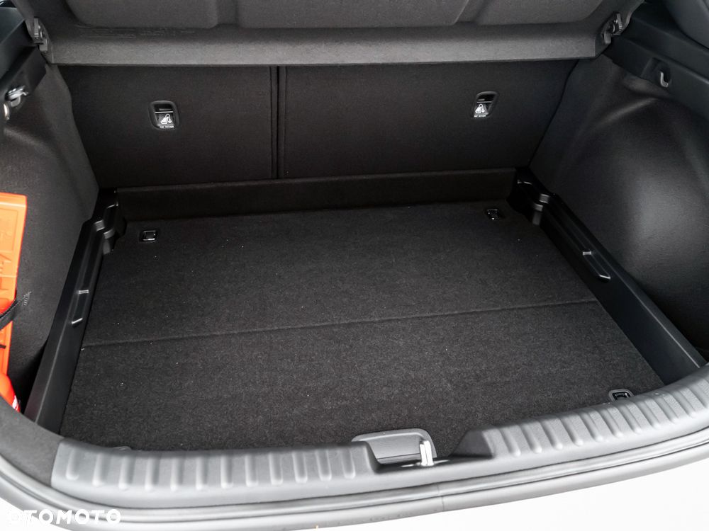Kia XCeed 1.6 T-GDI Tribute DCT - 17