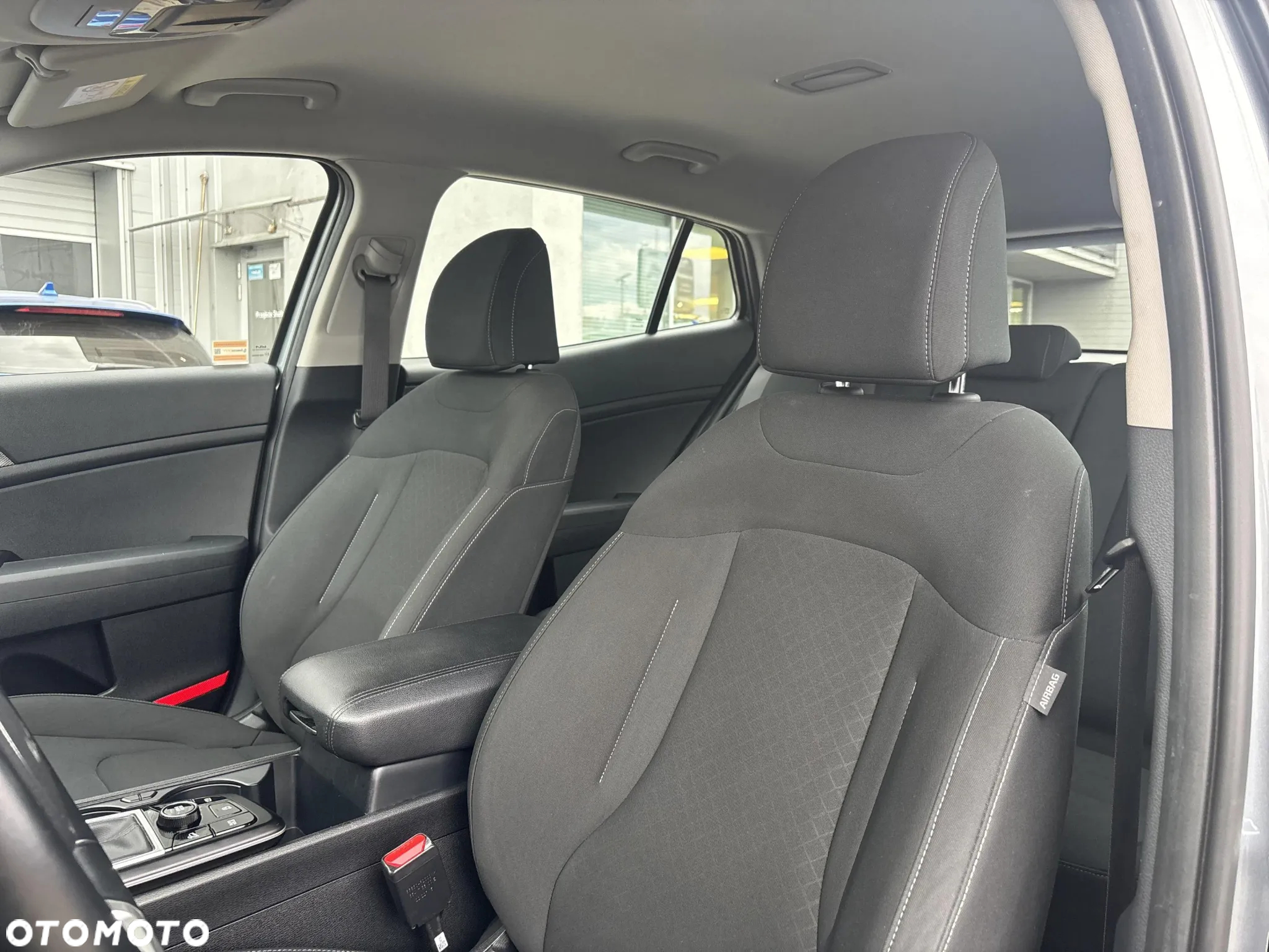 Kia Sportage 1.6 T-GDI MHEV M 2WD DCT - 11