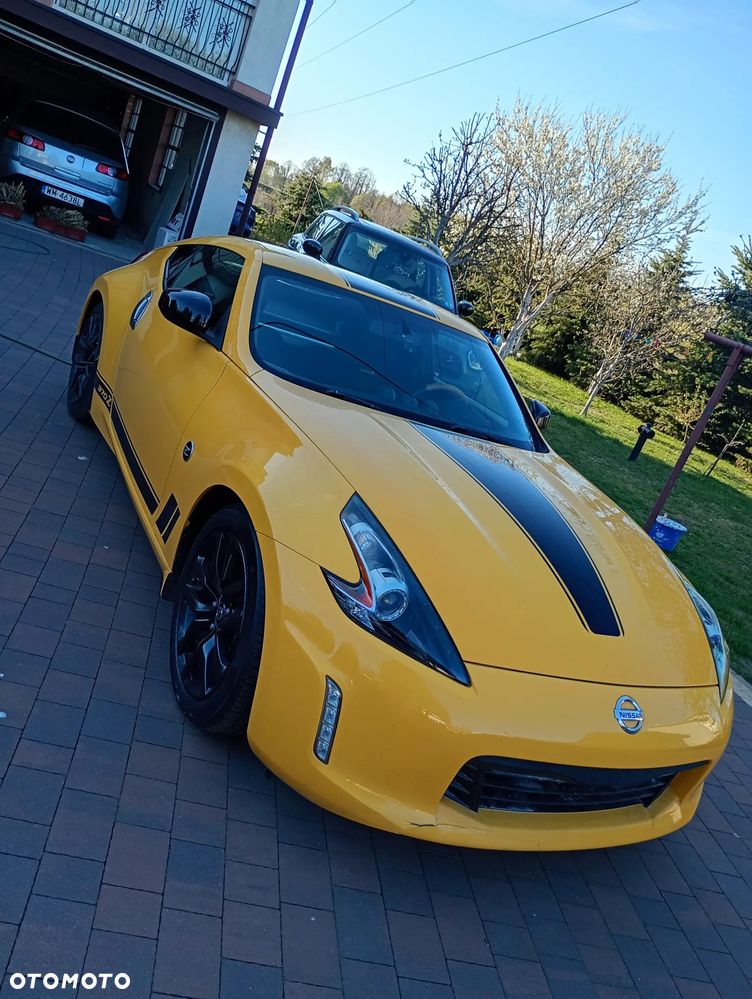 Nissan 370 Z - 2
