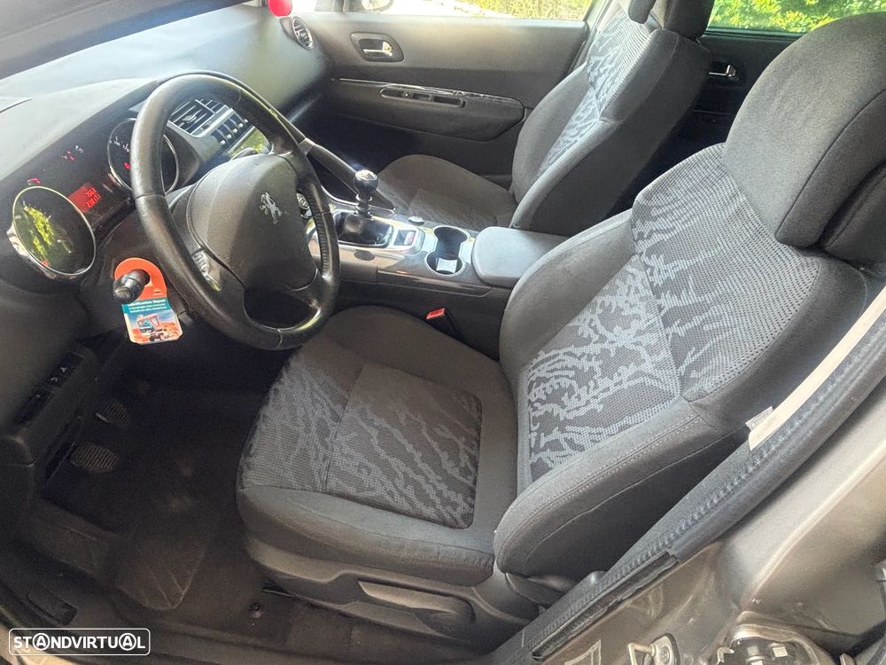 Peugeot 3008 1.6 HDi Allure - 12