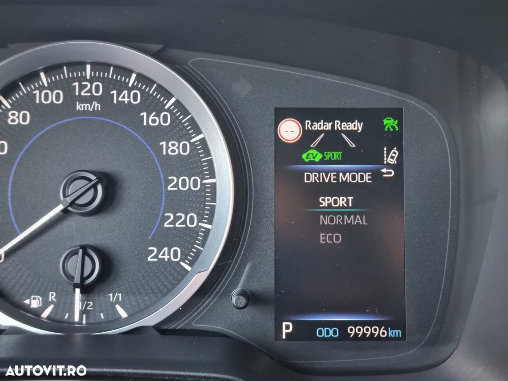 Toyota Corolla 1.8 HSD Dynamic - 26