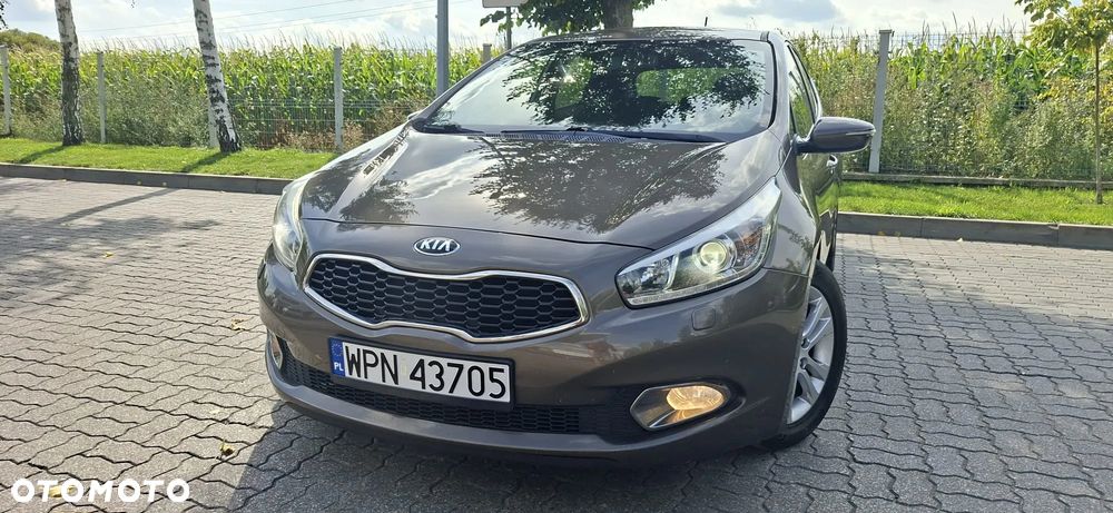 Kia Ceed 1.6 GDI L - 28