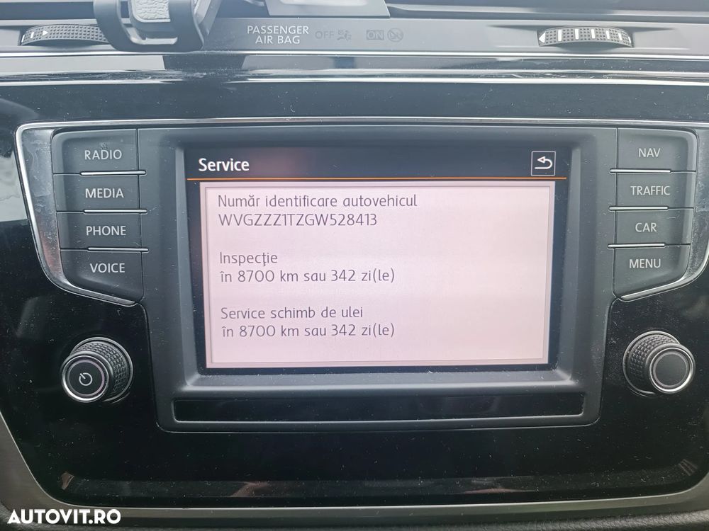 Volkswagen Touran 2.0 TDI SCR DSG Comfortline - 21