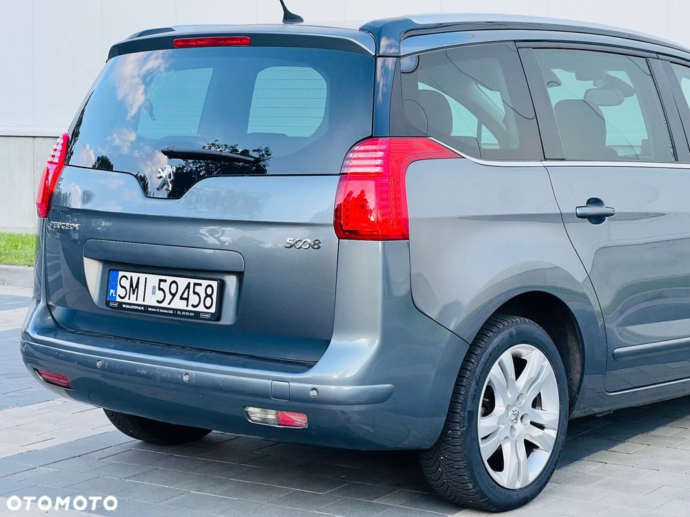 Peugeot 5008 HDI 150 Allure - 21