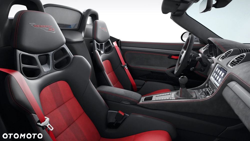 Porsche 718 Spyder - 8