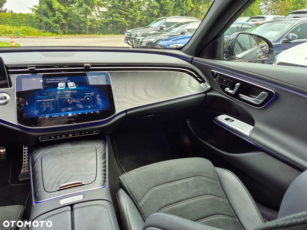 Mercedes-Benz Klasa E 220 d mHEV AMG 9G-Tronic - 16