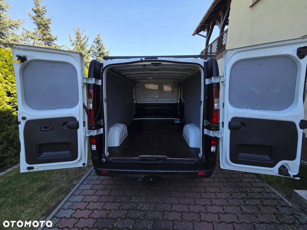 Opel Vivaro - 11