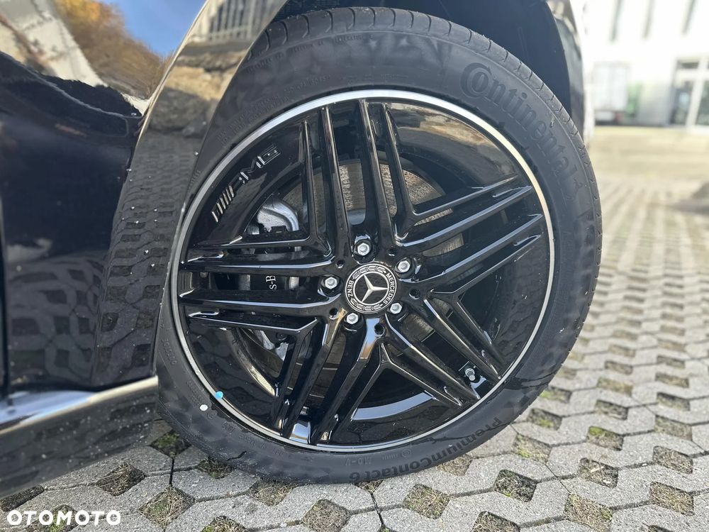 Mercedes-Benz Klasa V - 3