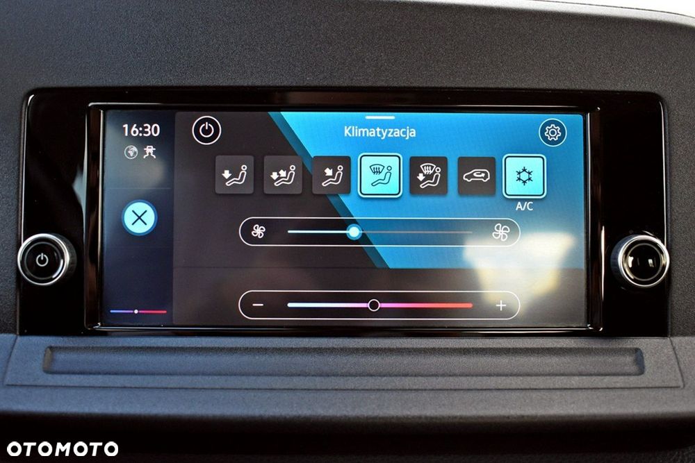 Volkswagen Caddy 2.0 TDI DSG - 24