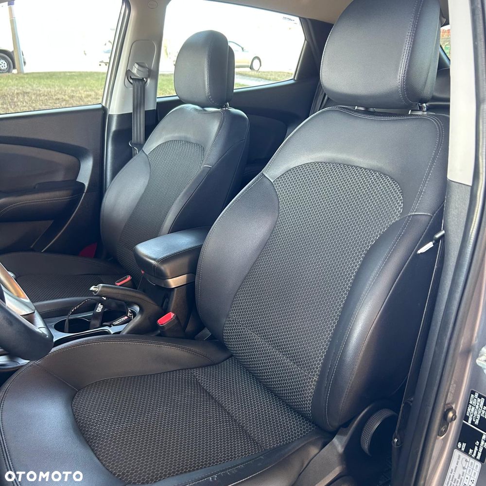 Hyundai ix35 2.0 CRDi 4WD Premium - 17